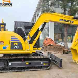 Excavatrice d'occasion Komatsu PC70 PC55MR, Mini-excavatrice sur chenilles d'occasion Komatsu PC70-8, Mini-excavatrice Komatsu PC56MR PC18 35 56 70 - Product Image 2