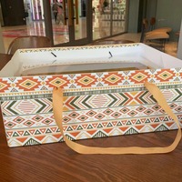 Boîte à gâteau et desserts transparente de luxe avec couvercle, design Atlas doré pour l'Aïd, plateau de pâtisserie pour le thé de l'après-midi, idéal pour les banquets et les fêtes, avec sac de transport