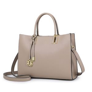 Nouvelle Collection Sacs Femme Tendance Grande Capacité en Cuir Végétalien Personnalisé Sac à Bandoulière pour Femme Sac à Main en Cuir Véritable - Product Image 1