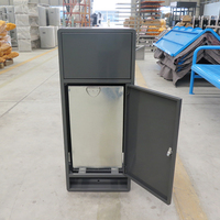 Dernière tendance meubles commerciaux Black Street poubelles en métal simple poubelle poubelle de recyclage poubelle extérieure poubelles