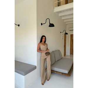 Conjunto de mono y playsuit beige con tirantes para mujer - Product Image 1