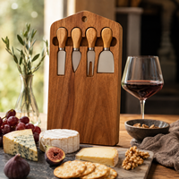Ensemble de charcuterie en bois d'acacia massif de qualité supérieure avec outils, plateau de service artisanal professionnel pour les fournitures de cafés et restaurants de prestige