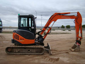 Excavatrice sur chenilles d'occasion Hitachi 5 tonnes d'origine du Japon ZX55 en stock moteur de composants de base - Product Image 5