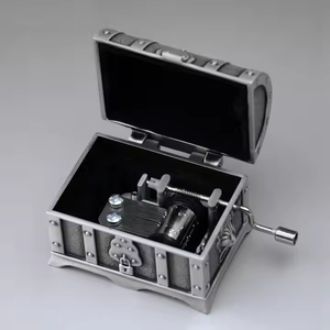 Boîte à musique <span class=keywords><strong>Pirates</strong></span> <span class=keywords><strong>des</strong></span> Caraïbes Petit cadeau Artisanat en métal Boîte à musique à manivelle - Product Image 3