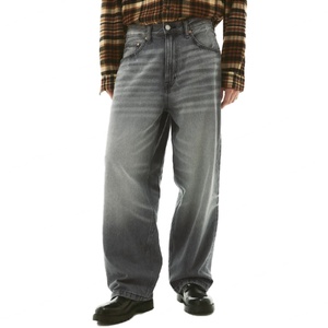 Wholesale Fashion Custom logo Street Wear Loose Blue <b>Balloon</b> Leg Stacked Jeans Vintage Men's Baggy Jeans - Product Image 2