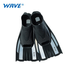 Palmes de natation courtes Wave, palmes souples en PVC à talon ouvert pour entraînement de natation adulte - Product Image 3