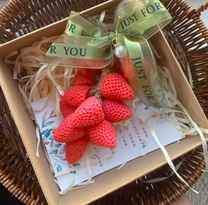 Jabón Natural Orgánico Transparente en Forma de Racimo de Uvas y Fresas para Regalo de Hotel - Product Image 4