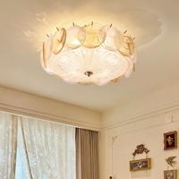 Plafonnier en verre à cadre en fer couleur crème pour chambre à coucher, luminaire LED moderne minimaliste haut de gamme, protection des yeux, style français