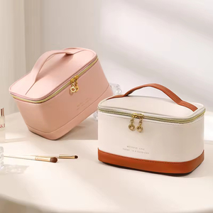 Promotion <span class=keywords><strong>pas</strong></span> <span class=keywords><strong>cher</strong></span> luxe PU <span class=keywords><strong>grande</strong></span> capacité maquillage sac organisateur Portable Durable fermeture éclair pochette suspendu cosmétique sac pour les femmes - Product Image 4