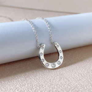 Fashion Trendy 18K Gold Plated Micro Paved Cubic Zircon Lucky Charm Horseshoe Pendant Necklace for Women - Product Image 3