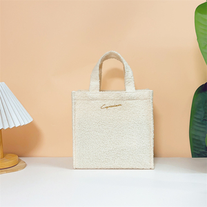 Bolsa de Mano Tipo Teddy con Logotipo Personalizado, con Bolsillo y Cremallera, Tipo de Cierre Abierto con Dos Asas - Product Image 2