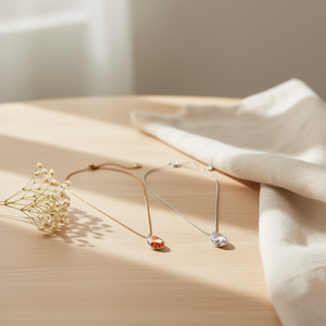 Collar con Colgante de Cristal de 10x15cm, Letra H, Engaste en Bisel, Acero, Tono Plateado y Dorado, Minimalista, para Uso Diario - Product Image 3