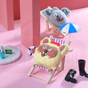 Holeywood Animal Shaped Bear Marshmallow Lollipop Soft Decorated Fruit Chocolate and Icing Cream Flavored <strong>Candy</strong> Carton <strong>Stick</strong> - Product Image 3