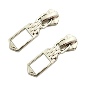 Nhà Sản Xuất Tùy Chỉnh Màu Bạc Kim Loại Dây Kéo <span class=keywords><strong>Puller</strong></span> Với Thanh Trượt Cho Túi Xách - Product Image 3