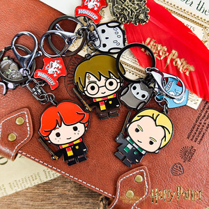 Porte-clés en métal 2D pour Hermione, pendentif sous licence IP, cadeau personnel - Product Image 3