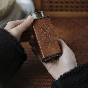 Boîte à thé en étain pur, récipient à thé en pierre de Shoushan, portable, petite boîte de rangement hermétique pour le voyage, idéale pour réveiller les feuilles de thé. - Product Image 1