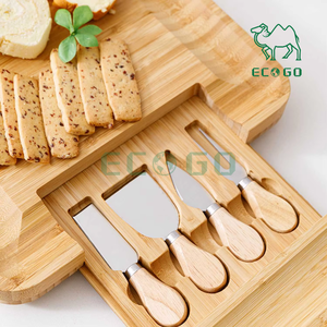 Plateau de service alimentaire carré en bambou pour la maison, la cuisine, les fêtes, les cadeaux, mini planche à fromage avec ensemble de couteaux - Product Image 5