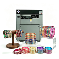 360 °   Machine d'impression UV à jet d'encre rotative avec CMYK W V pour bracelets en plastique, verre et autres produits cylindriques