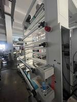 Machine à sacs en plastique facile à utiliser pour les sacs à fermeture éclair façonnés 100-150m/min