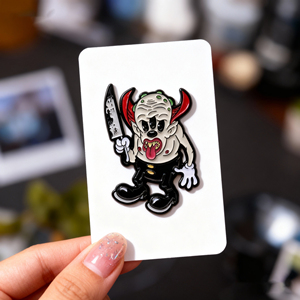 Spille di Halloween Horror, Spille in Metallo a Tema Film per Zaini, Accessori Moda e Regali - Product Image 1