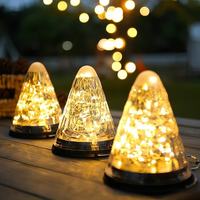 Lanterne solaire LED étanche à suspendre et à poser au sol avec capteur automatique pour extérieur, jardin, patio, décoration d'arbre, guirlande lumineuse en fil de cuivre en forme de cône