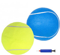 Balle de tennis gonflable personnalisée en caoutchouc bleu et jaune pour chien, jouet d'entraînement et de divertissement pour chiot actif pour la plage