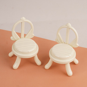Casa <span class=keywords><strong>de</strong></span> muñecas en miniatura, sillas pequeñas realistas para la cocina y la sala <span class=keywords><strong>de</strong></span> estar, decoraciones para escenas <span class=keywords><strong>de</strong></span> juego <span class=keywords><strong>de</strong></span> simulación para niños - Product Image 5