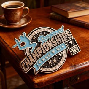 เข็มกลัดโลหะเคลือบสีคุณภาพสูง ออกแบบโลโก้โรงเรียนตามสั่ง ทนทาน เหมาะเป็นของที่ระลึกสำหรับนักเดินทาง - Product Image 3