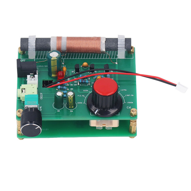 AM Transmitter 600Khz-1500Khz Amplitude Modulation Transmitter 5-12V with 3.5mm Headphone Interface