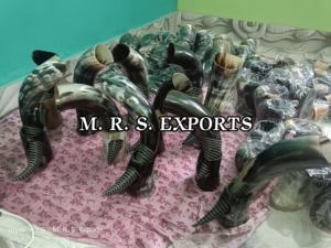 Cuerno para beber vikingo auténtico 100% Diseño único grabado hecho de buey natural/vaca y cuerno de búfalo tallado técnica M R S EXPORTS - Product Image 5