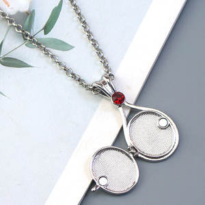 Collar de Concha de Sirena de Acero Inoxidable con Incrustaciones de Diamantes, Diseño Creativo con Cierre Magnético, Anime H2O Footprints in the Sand, para Niñas - Product Image 2