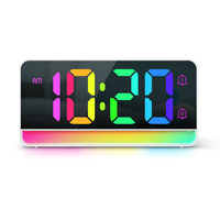 Prix de gros Réveil intelligent Lumière colorée RVB Mini taille Fonction de l'heure d'été Réveil