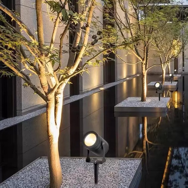 Outdoor Low Voltage IP65 Waterproof Landscape Garden Spotlight Pathway Spot Light Outside Garden Led Spike Light