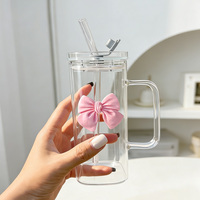 Gobelet en verre moderne et simple DCB-03 avec poignée en forme de nœud et paille, résistant aux hautes températures, pour la maison, le bureau ou comme cadeau