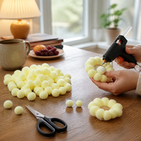Pompons blancs crème 500 pièces, boules douces et moelleuses, fournitures artisanales DIY pour enfants, décoration de classe et de maison, vente en gros