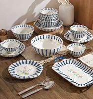 Service de vaisselle en porcelaine peinte à la main, motif orchidée, assiettes et bols rayés bleus, vaisselle sous glaçure pour la maison, les dîners et les fêtes