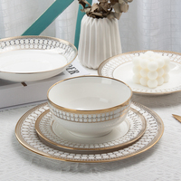 Assiettes de présentation en porcelaine de luxe avec bordure dorée, décoration de mariage, assiettes à dîner en porcelaine pour hôtel, restaurant