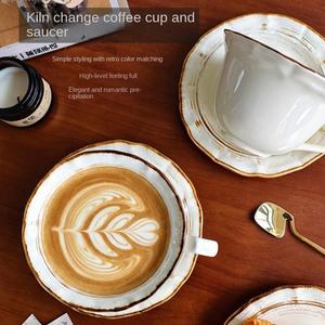 Ensemble de tasse et soucoupe à café en céramique vintage, motif floral, style japonais, luxe léger, design rétro pour le bureau et la maison - Product Image 3