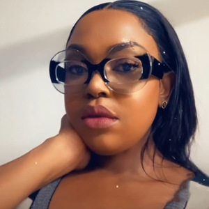 Nouvelles Lunettes de Soleil Femme Automne 2022 Style Européen et Américain, Protection UV400, Design Color-Blocking Original, PC, Vente Transfrontalière - Product Image 1