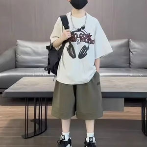 Ensemble de vêtements pour bébé garçon Yang 2 pièces, style dessin animé, été, décontracté, t-shirt à manches courtes + short, vêtements pour tout-petits, 95% polyester, en stock - Product Image 1