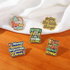 Broche <span class=keywords><strong>Inglés</strong></span> Vintage, Insignia de Metal, Alfileres Plateados, Aleación Esmaltada, Estilo Antiguo, Deportes, Anime, Logo, Recuerdos, Regalos Personalizados, Modelo de Estaño - Product Image 4