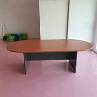 Table de conférence ovale en aggloméré mélaminé, mobilier de bureau moderne pour salles de réunion d'hôtel, espaces de collaboration d'équipe, usage commercial