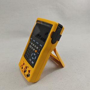 Calibrateur de processus 754 avec température de fonctionnement de -10°C à +50°C, résistance à la poussière et à l'eau IP52, batterie Li-ion intégrée - Product Image 6