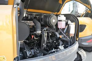 Nueva Excavadora Compacta de Orugas XCM-G XE60DA de 6 Toneladas con Motor Yanmar, 1 Año de Garantía, Radio de Giro Corto, en Stock - Product Image 4