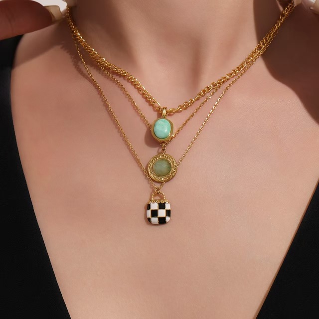 Women's Vintage Stainless Steel Zircon Ferris Wheel Pendant Necklace Gold Plated Chessboard Design Simple Butterfly Buddhism