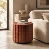 Table d'appoint en travertin rouge premium à côtés cannelés