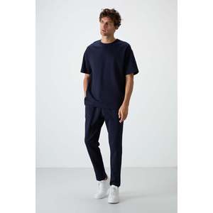 Conjunto Deportivo Básico para Hombre, de Algodón Azul Marino, Grueso, Suave y Texturizado, Corte Holgado - 85251 - Azul Marino - Product Image 1