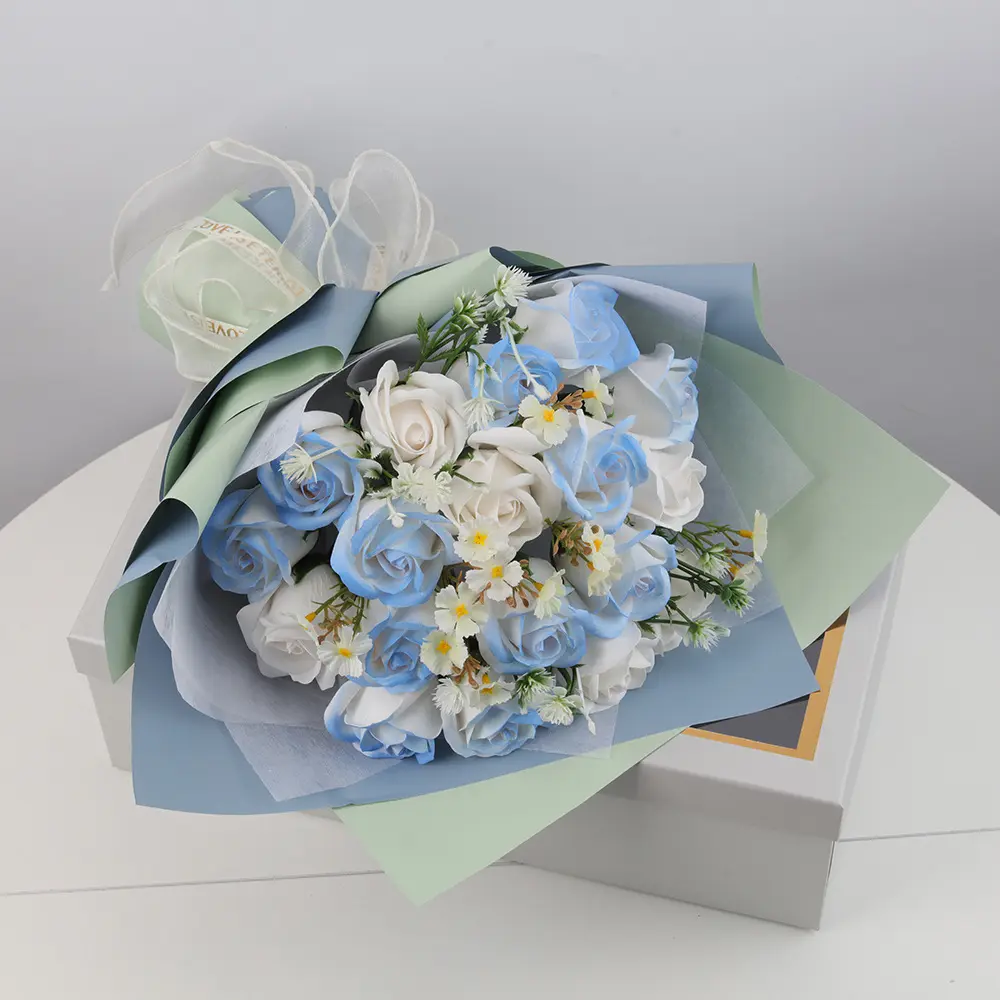 Üreticileri doğrudan satış 18 kafa buz mavi gül sabunu buket hediye seti çiçek gül sabunu güller ticaret