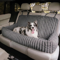 Coussin de voiture en peluche pour chien pour siège arrière - Tapis de siège de voiture pour animaux de compagnie en polaire douce avec sangles d'appui-tête et base antidérapante 115x50cm