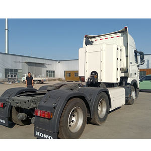 Camiones unitarios de bajo precio usados 6x4 371 10Wheeles HOWO Tractor Truck Actors Head - Product Image 4